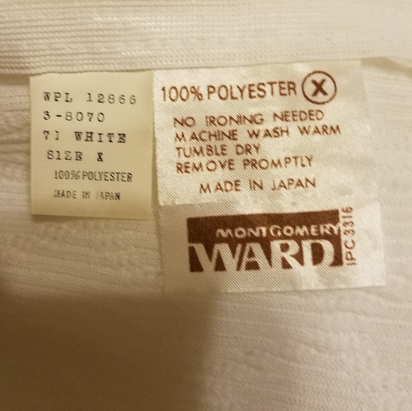 Montgomery Ward Women's Sleeveless shell - Picture 2 of 7